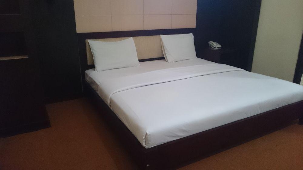Septia Hotel Yogyakarta Exterior photo
