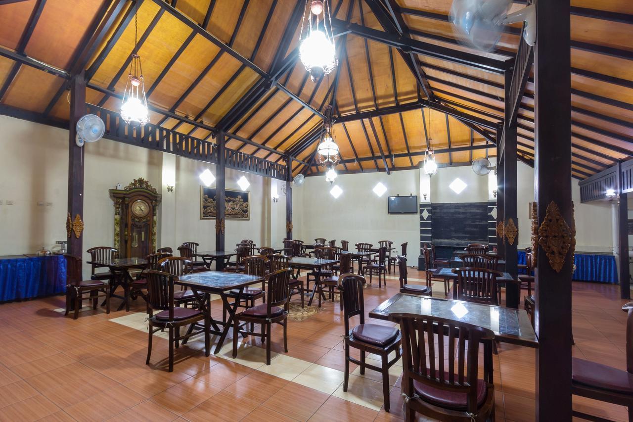 Septia Hotel Yogyakarta Exterior photo