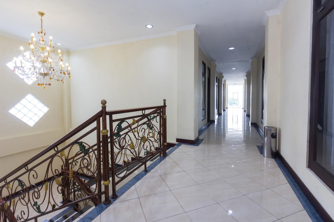 Septia Hotel Yogyakarta Exterior photo