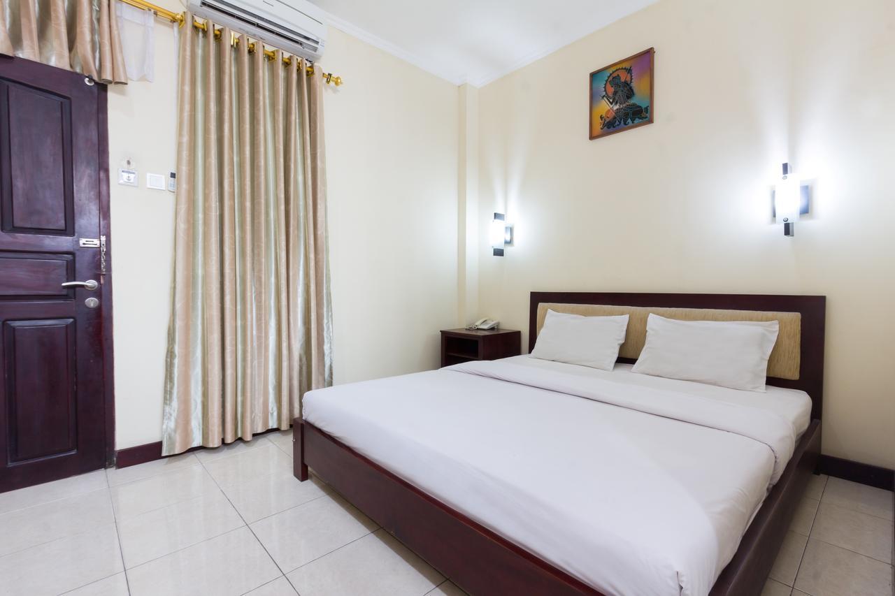 Septia Hotel Yogyakarta Exterior photo