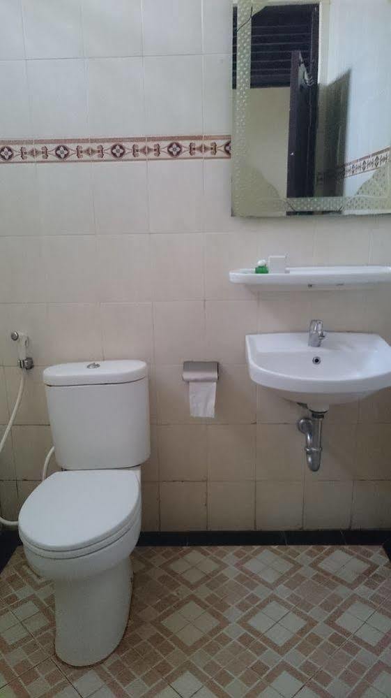 Septia Hotel Yogyakarta Exterior photo